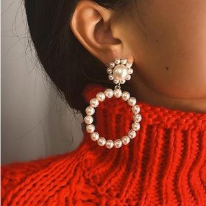 Brand new pearl earrings